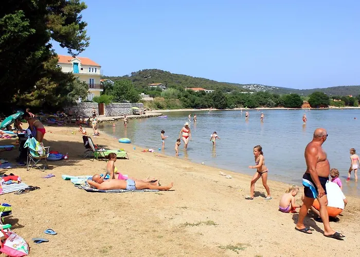 With Parking Space Kraj, Pasman - 335 شقة *