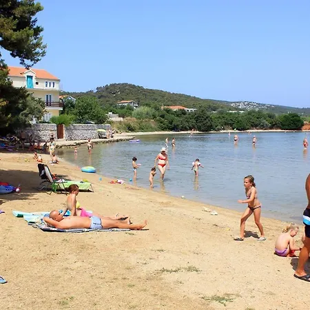 With Parking Space Kraj, Pasman - 335 アパート *