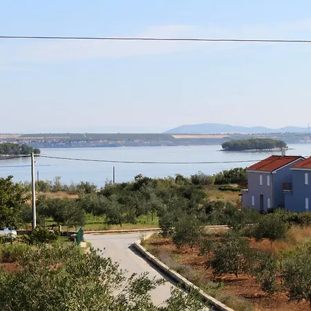 With Parking Space Kraj, Pasman - 335 *