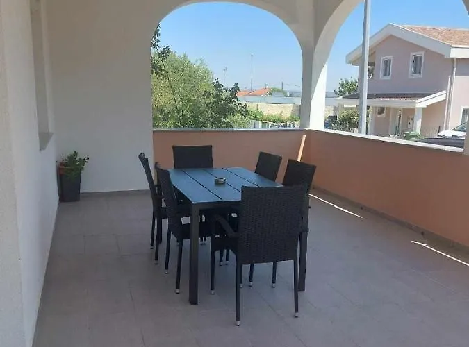 With Parking Space Kraj, Pasman - 335