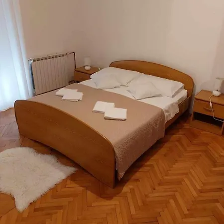 With Parking Space Kraj, Pasman - 335 شقة *