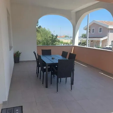 With Parking Space Kraj, Pasman - 335